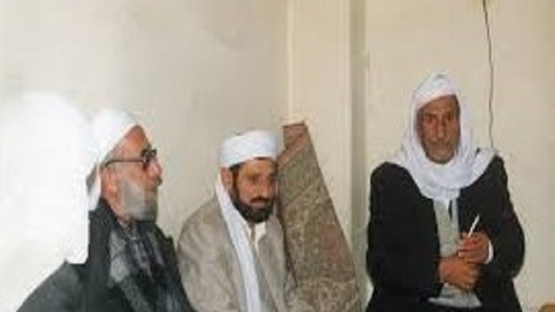 Şeyh Seyfullah Ensari (sağdan ilk başta)